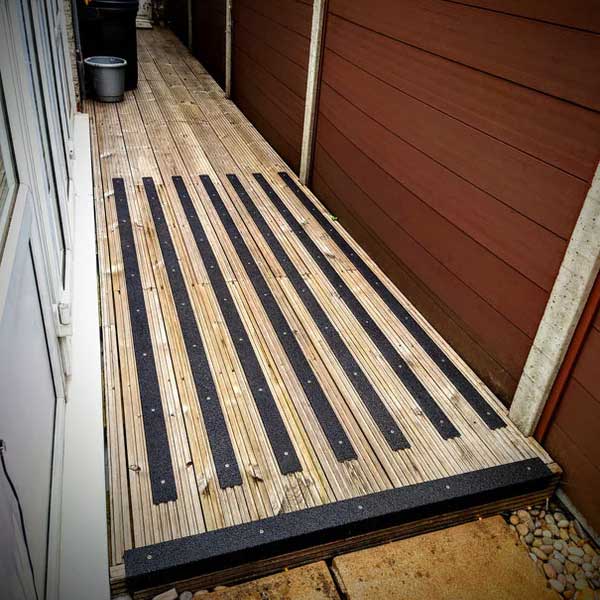 1000mm 10 Pieces GRP Anti Slip Decking Strips x Free Drilling and Screws 