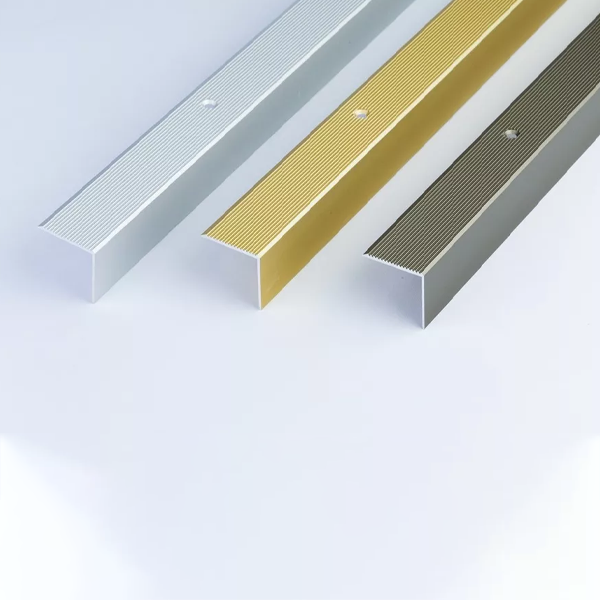 Anti Non Slip 30R Anodised 0.9m Long Aluminum Stair Edge Nosing Trim